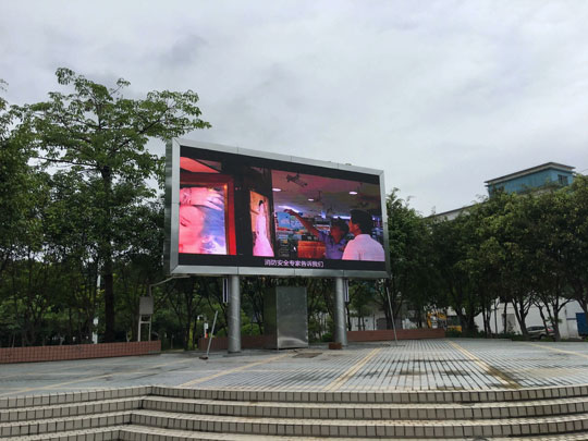 高清液晶戶外廣告屏城市營(yíng)銷(xiāo)的未來(lái)趨勢(shì)